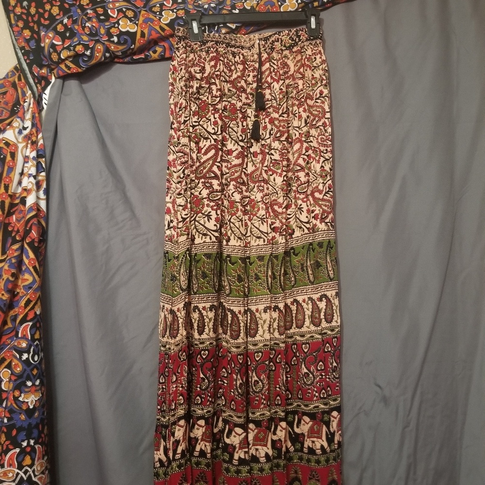 Maxi skirt